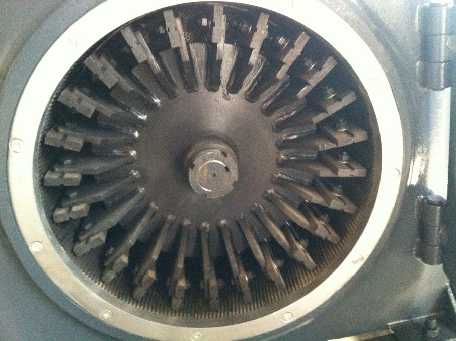 blades for rotor pulverizer.jpg